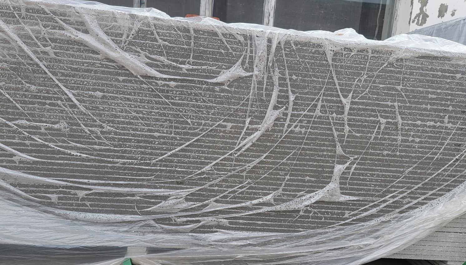 ��ɽ��ֱ����İ�